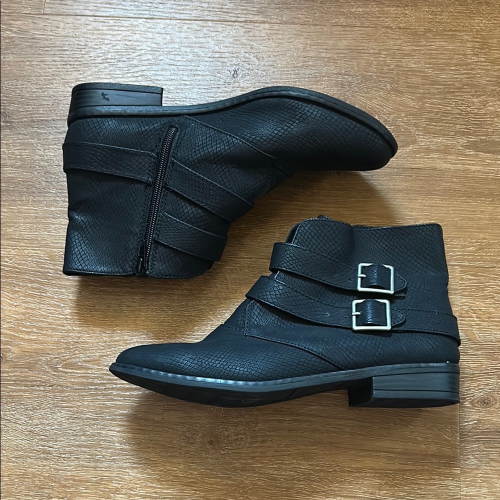 Women's Black Ankle Booties, Size 9.5